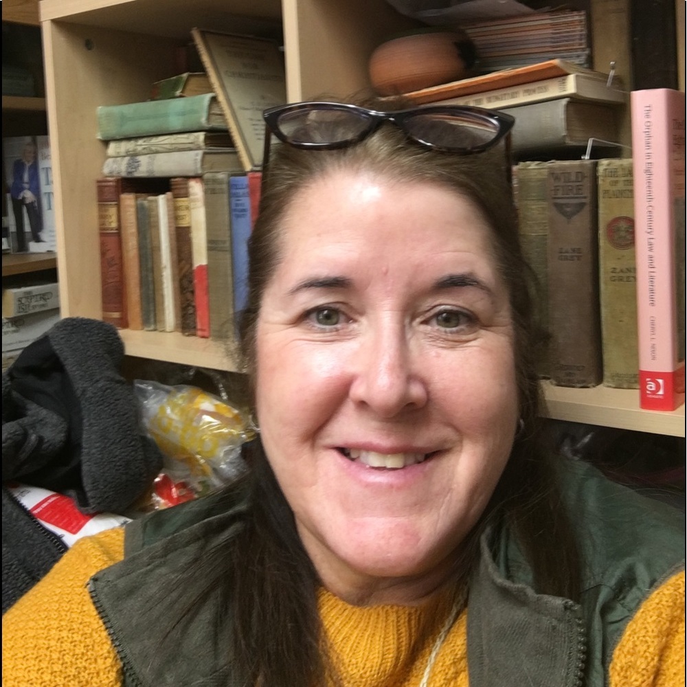 Meet your Posher, Rhia